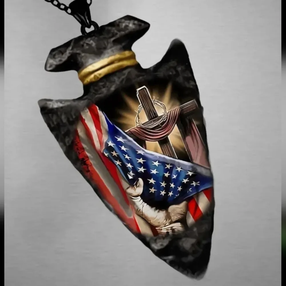 New men's arrowhead shaped necklace cross american flag